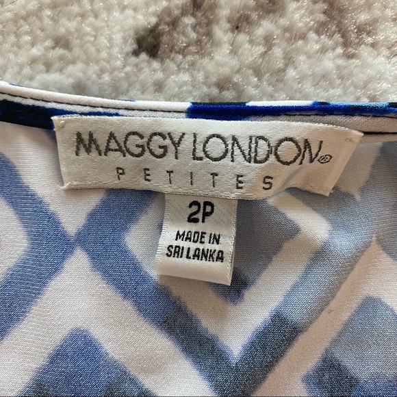 Maggy London Petites wrap dress. Size 2P. - Picture 2 of 6